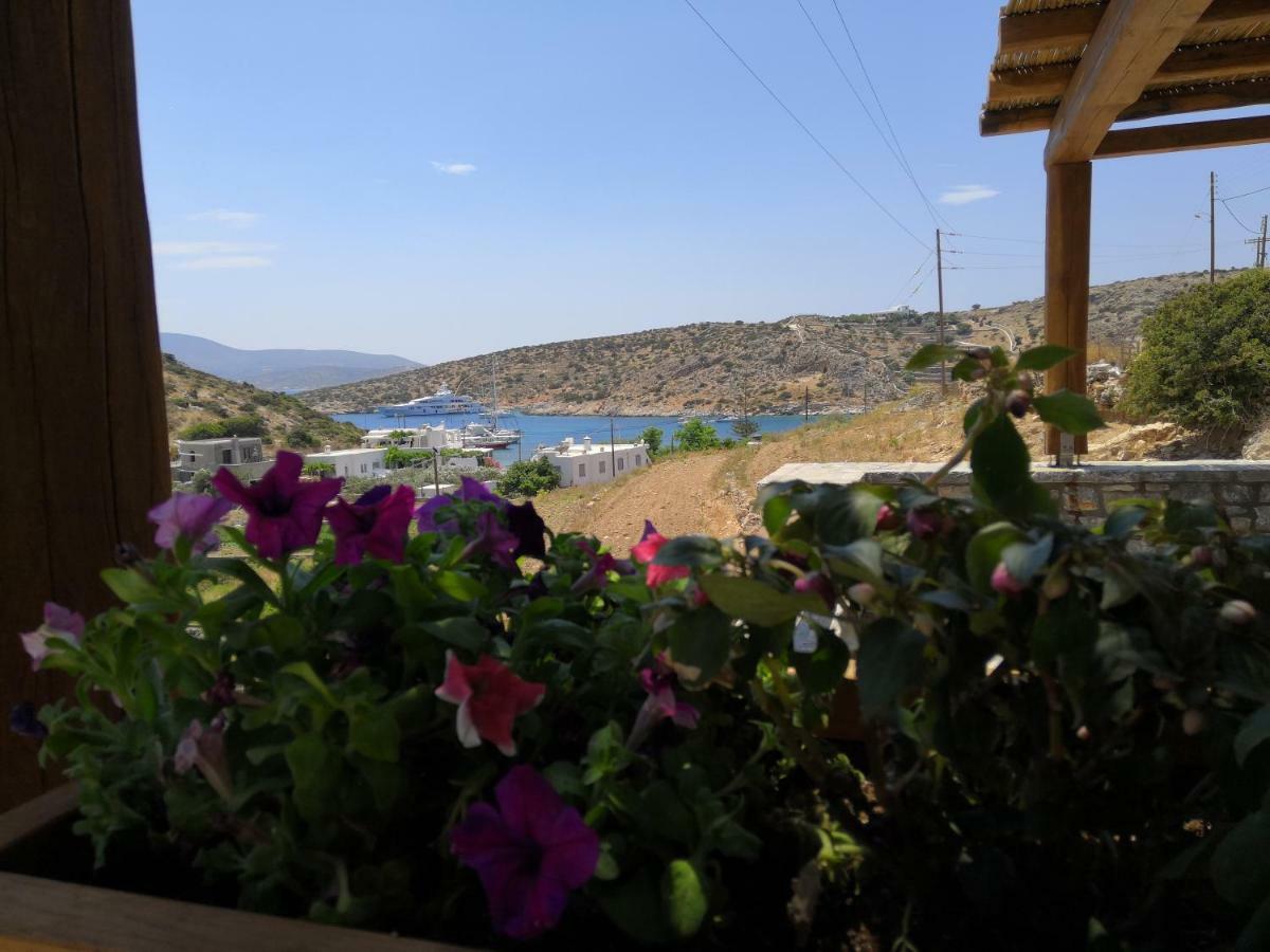 Notos Bed & Breakfast Schoinoussa